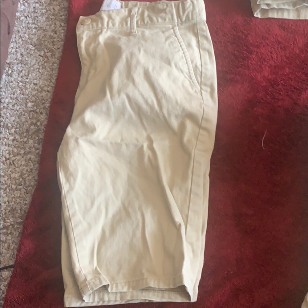 Uniforms - Picture 5 of 8